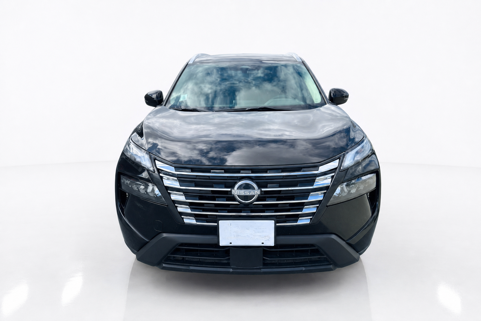 2024 Nissan Rogue — view 2