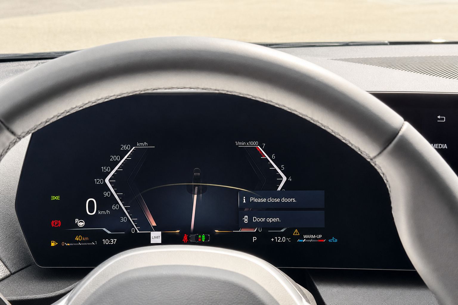 2025 BMW 2 Series — view 9