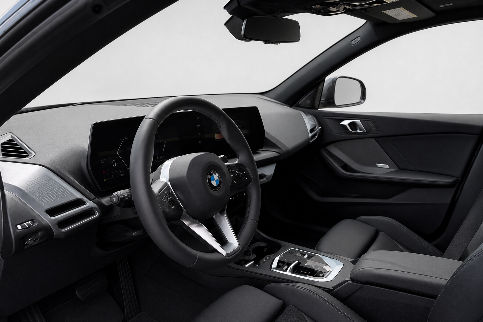 2025 BMW 2 Series — view 15