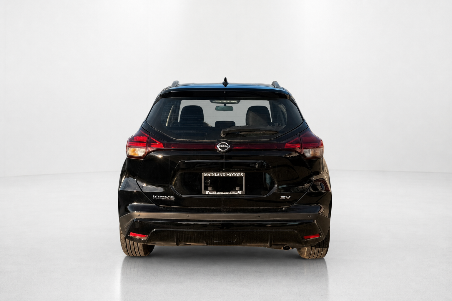 2023 Nissan Kicks — view 6