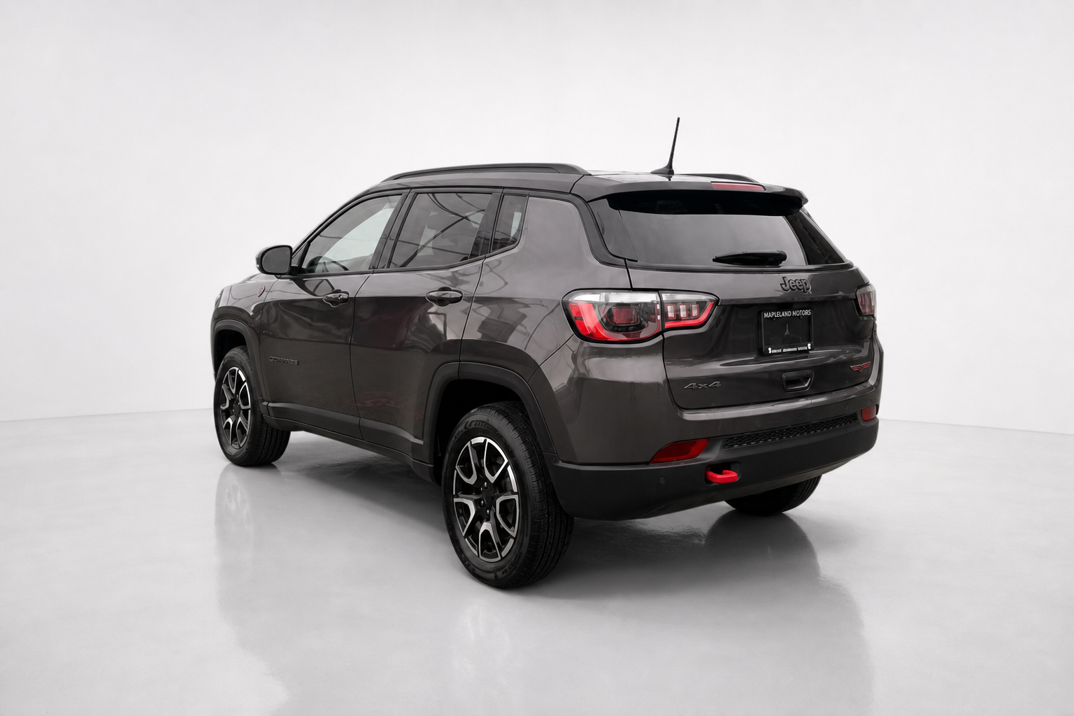 2024 Jeep Compass — view 3