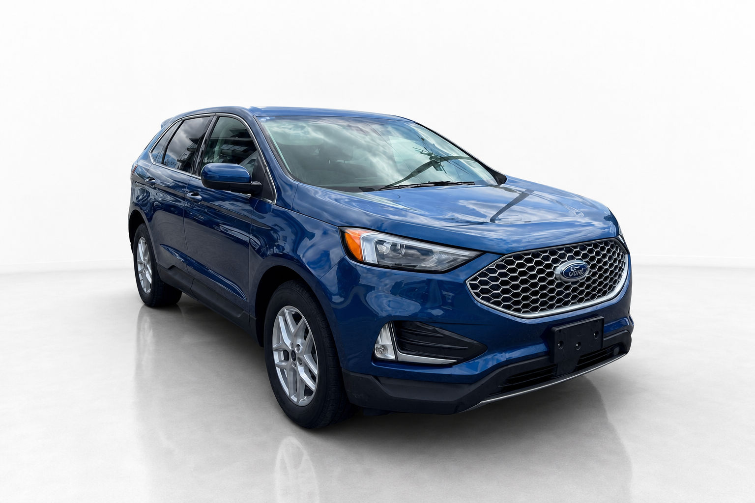 2024 Ford Edge — view 6