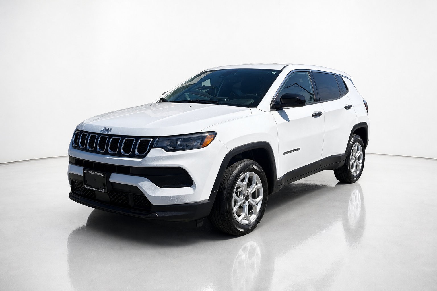 2023 Jeep Compass — view 3