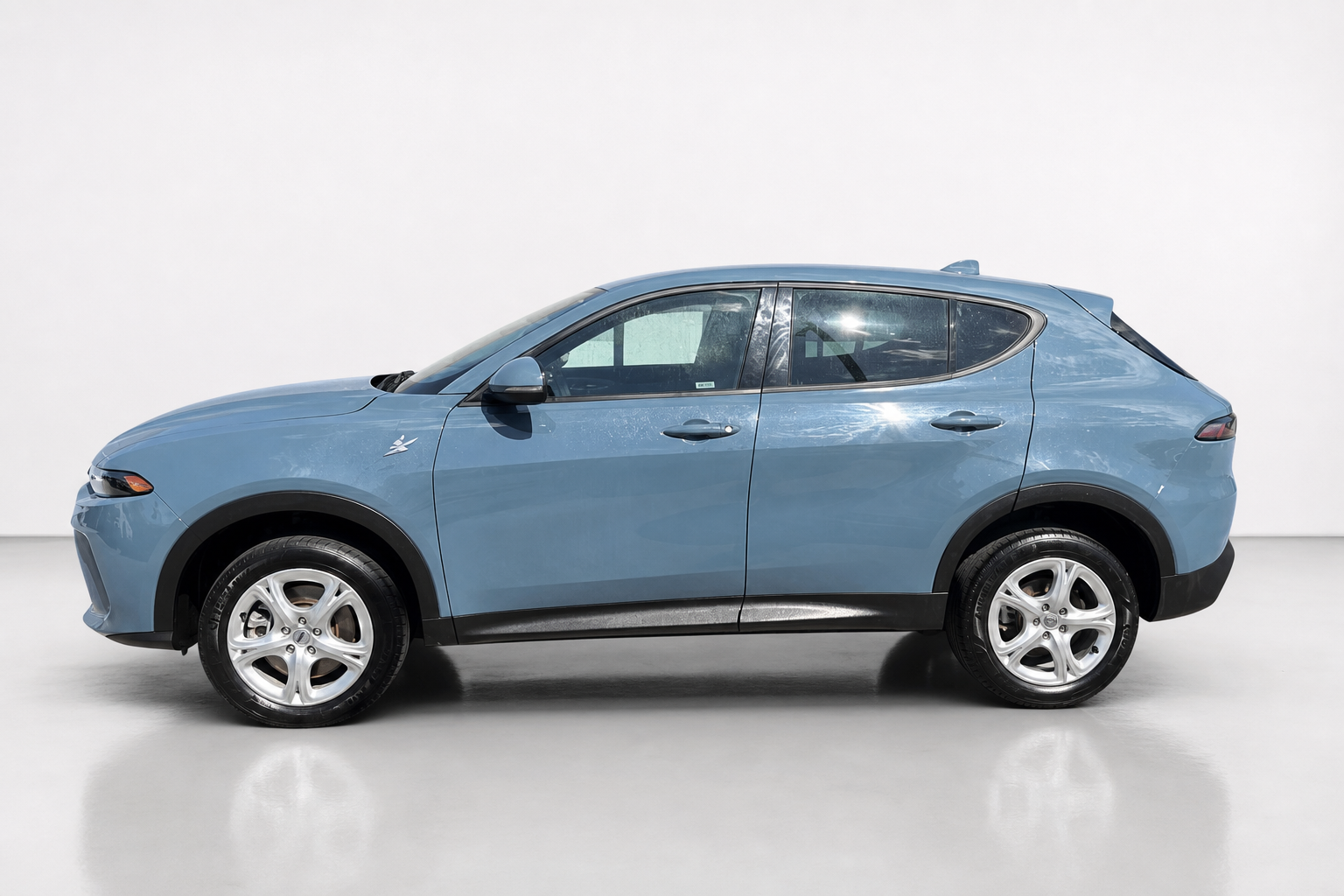 2023 Dodge Hornet — view 5