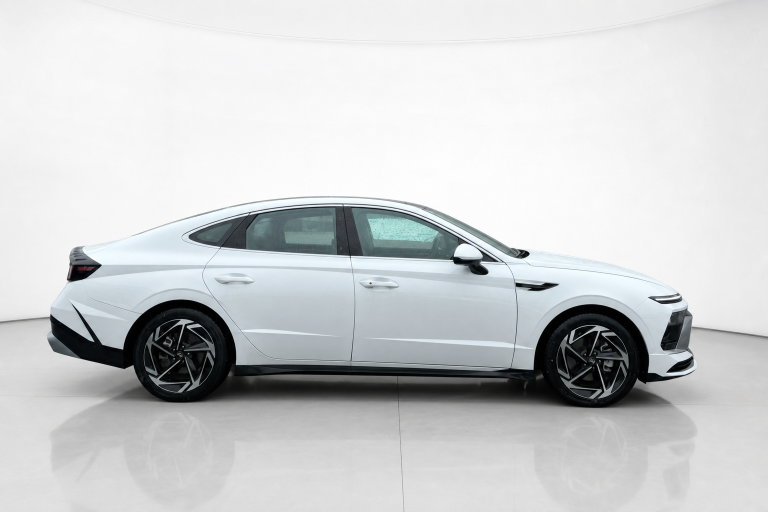 2024 Hyundai SONATA — view 7