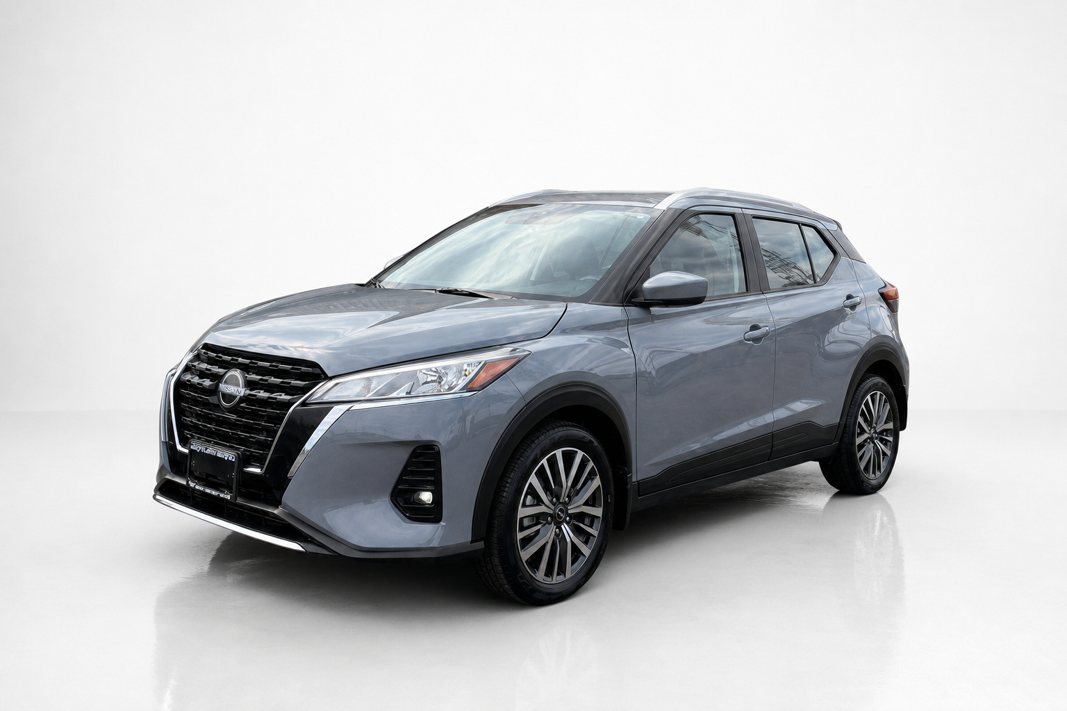2023 Nissan Kicks — view 3