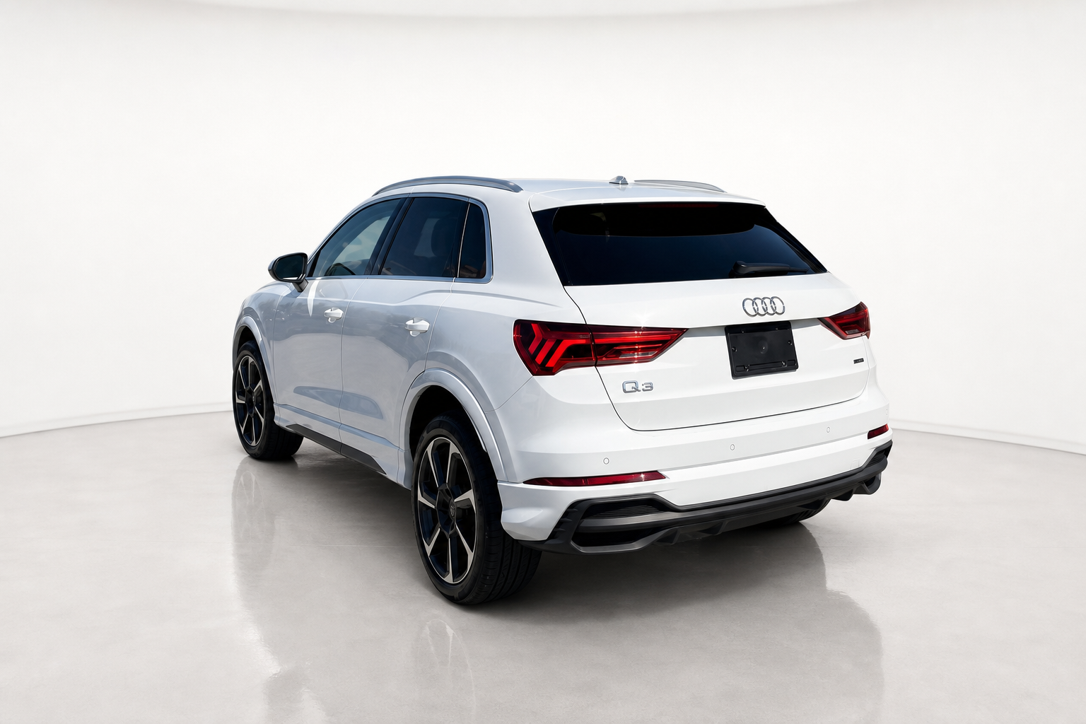 2025 Audi Q3 — view 5