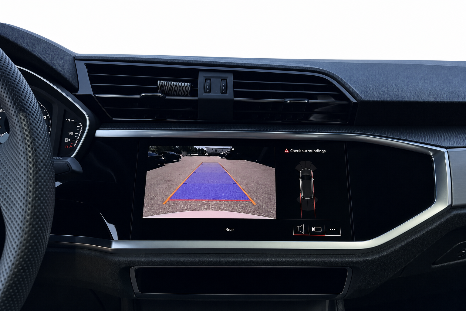 2025 Audi Q3 — view 9