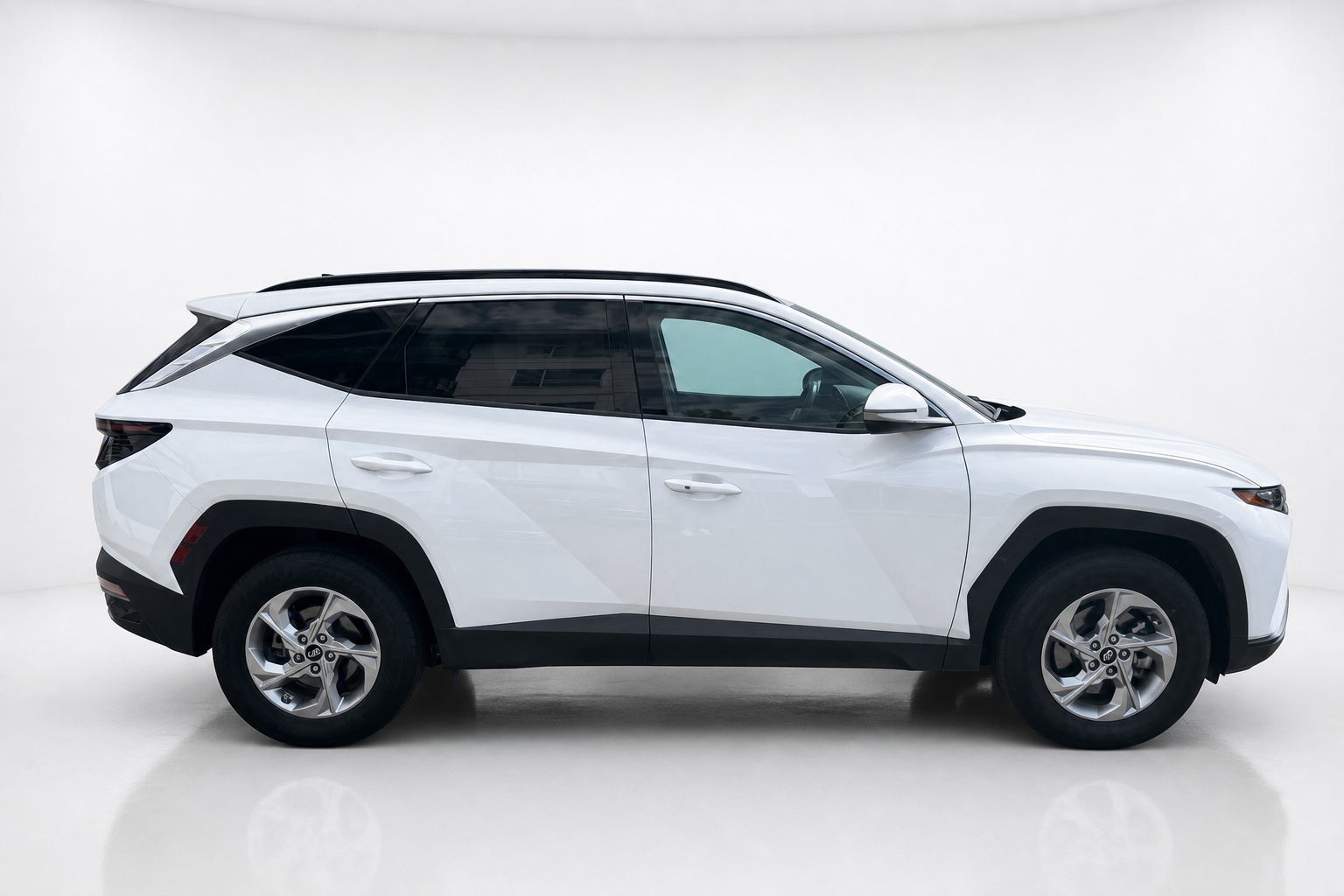 2023 Hyundai Tucson — view 3