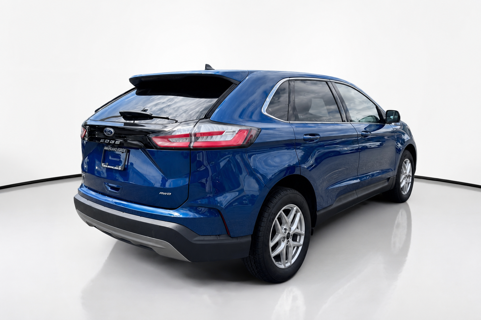 2024 Ford Edge — view 4