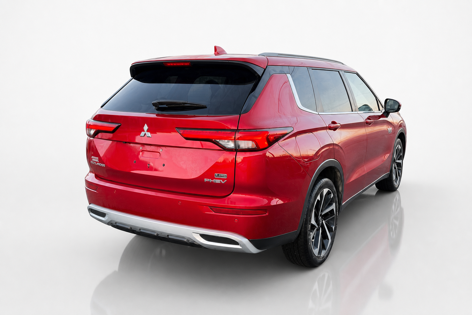 2023 Mitsubishi Outlander — view 6