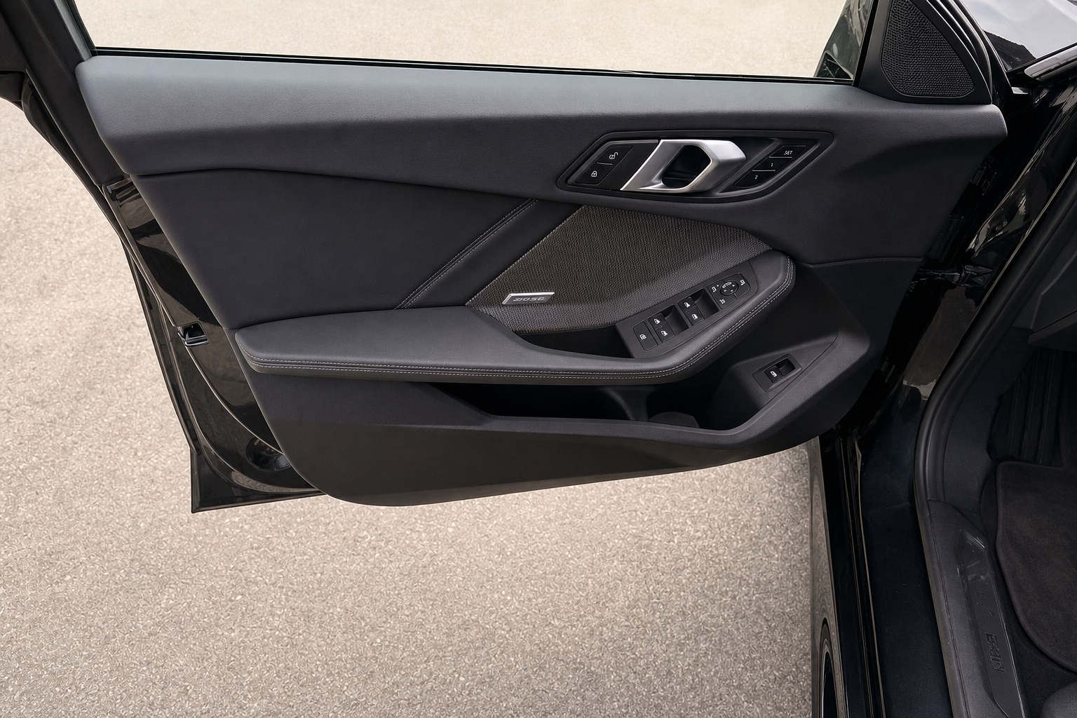 2025 BMW 2 Series — view 13
