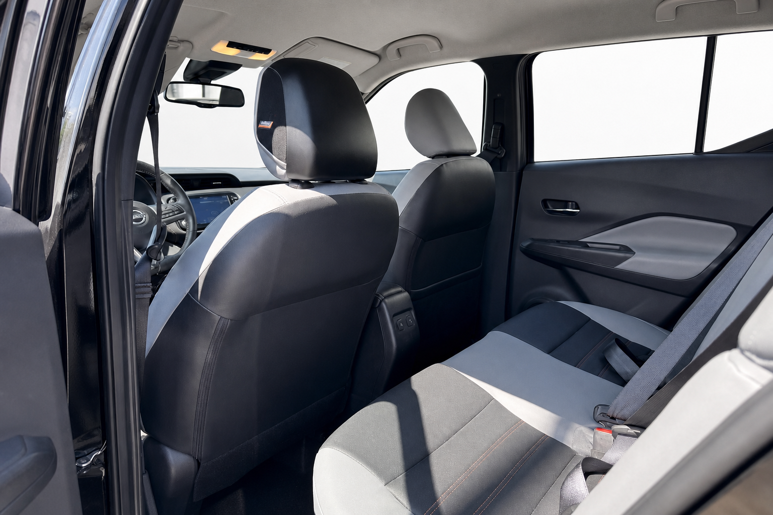 2023 Nissan Kicks — view 9