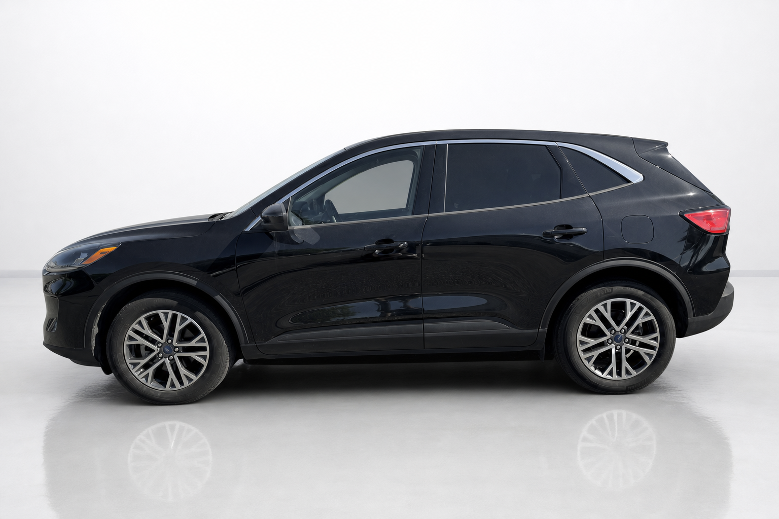 2023 Ford Escape — view 2