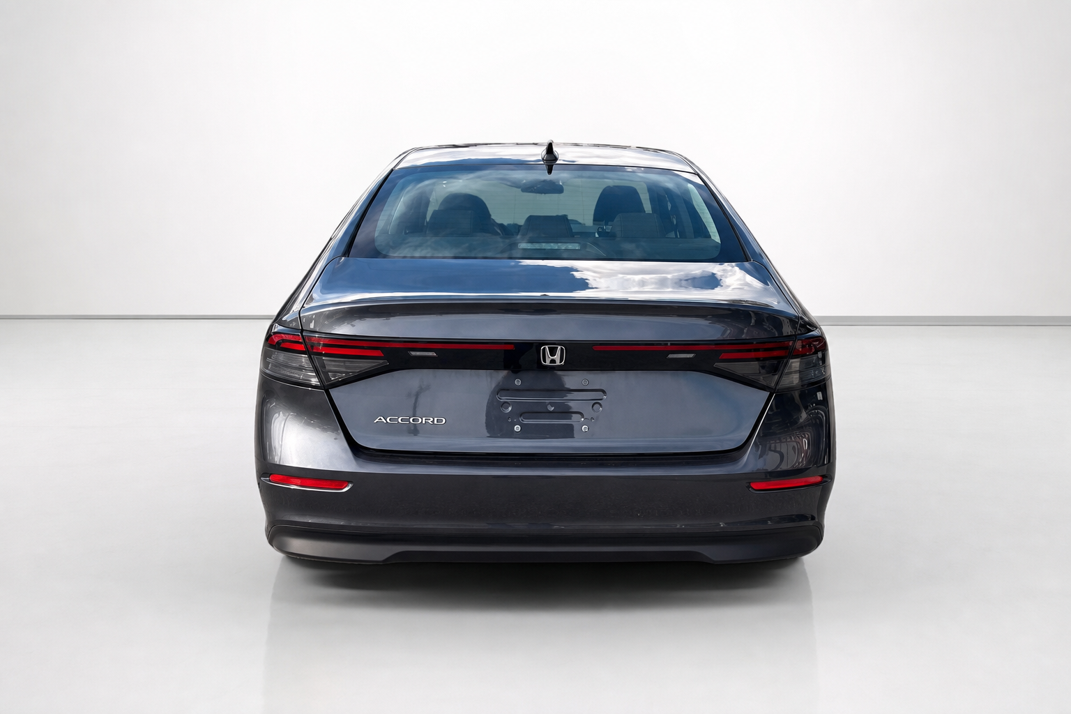 2023 Honda Accord Sedan — view 5
