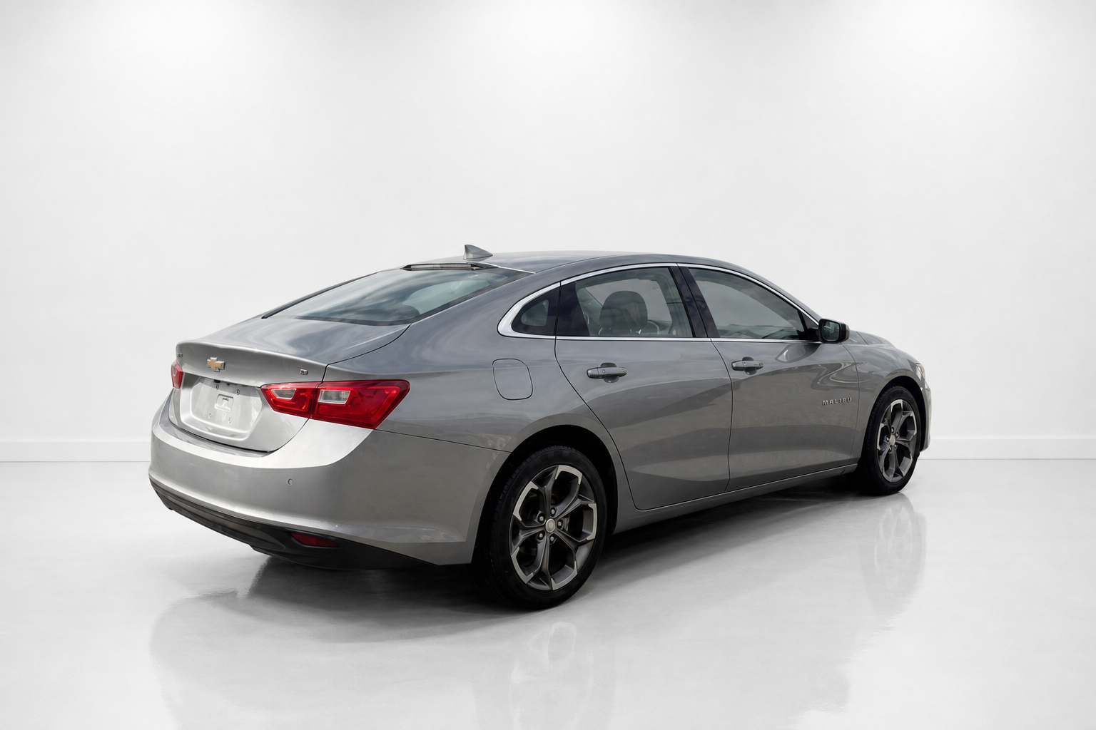 2023 Chevrolet Malibu — view 7