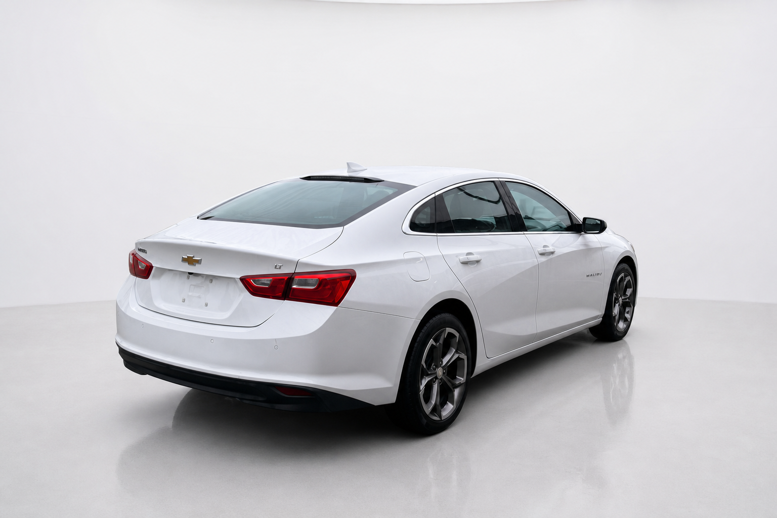 2024 Chevrolet Malibu — view 4