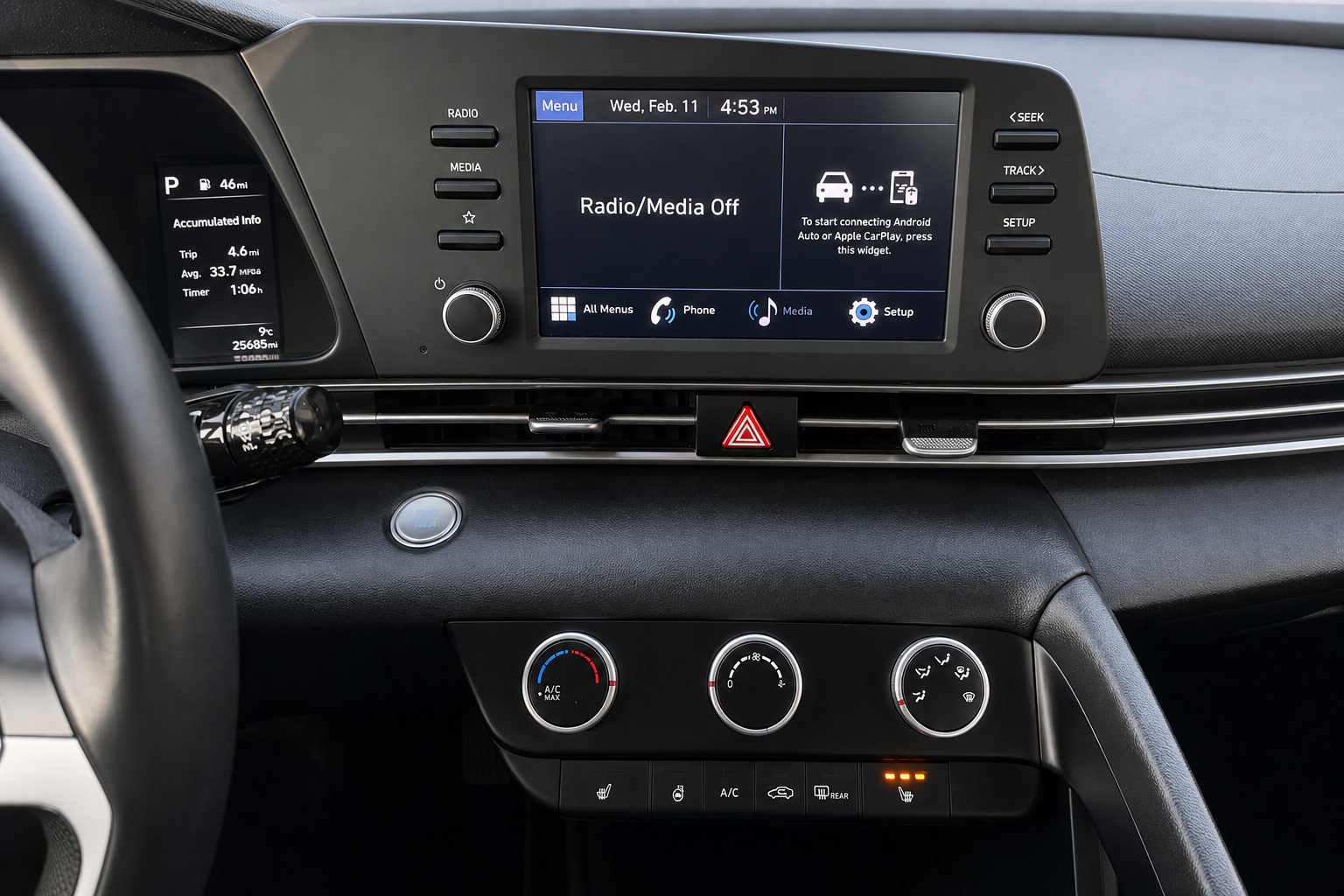 2022 Hyundai Elantra — view 11