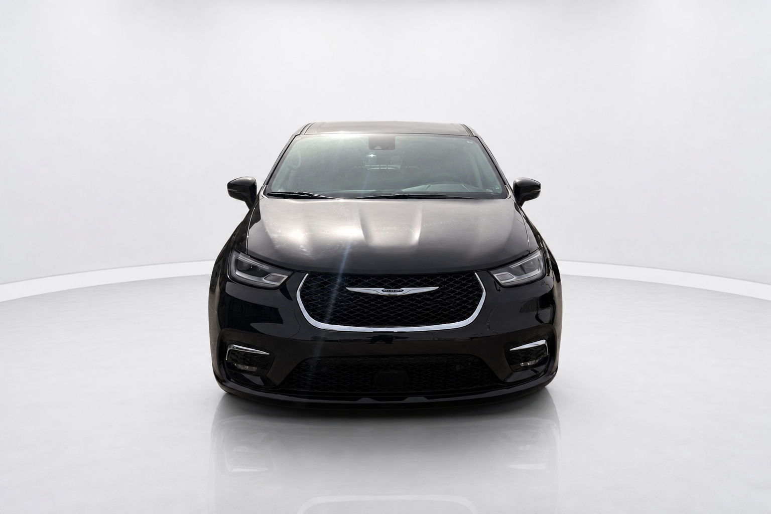 2023 Chrysler Pacifica — view 2