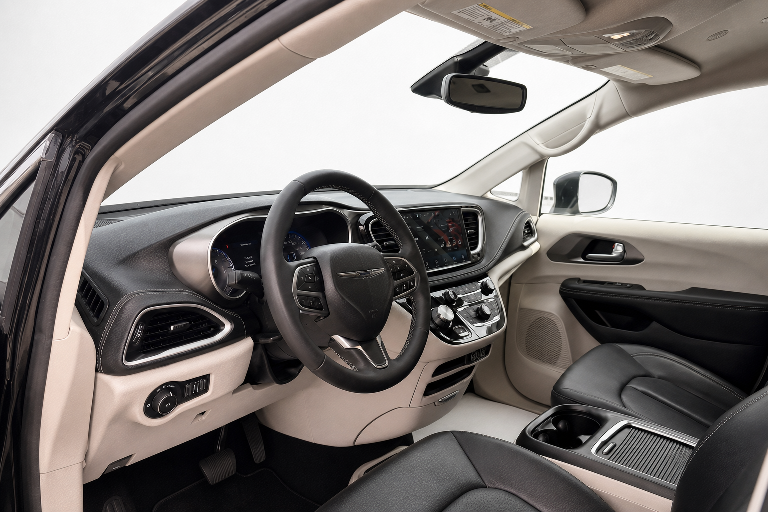 2023 Chrysler Pacifica — view 9