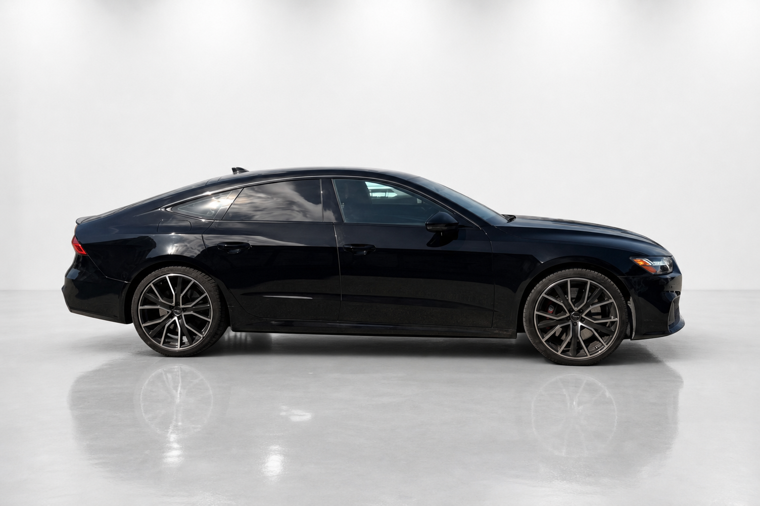 2023 Audi S7 Sportback — view 5