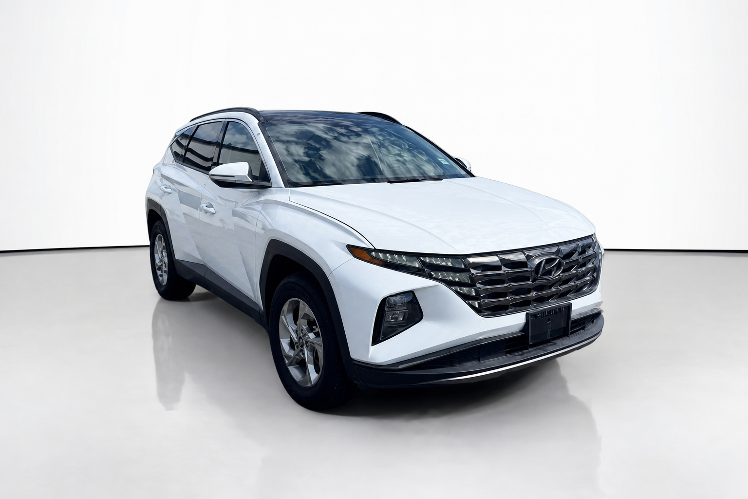 2023 Hyundai Tucson — view 2
