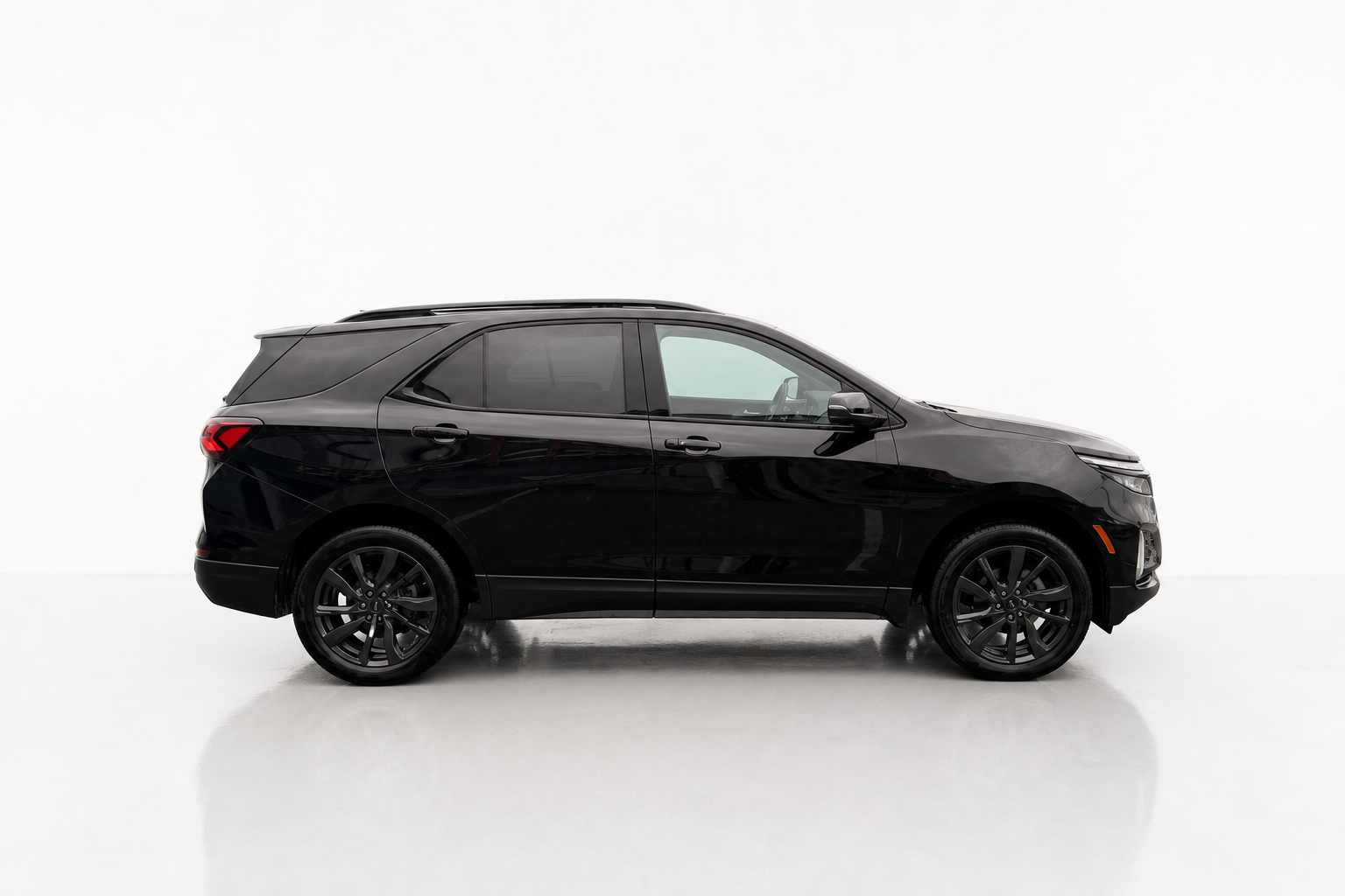 2024 Chevrolet Equinox — view 4