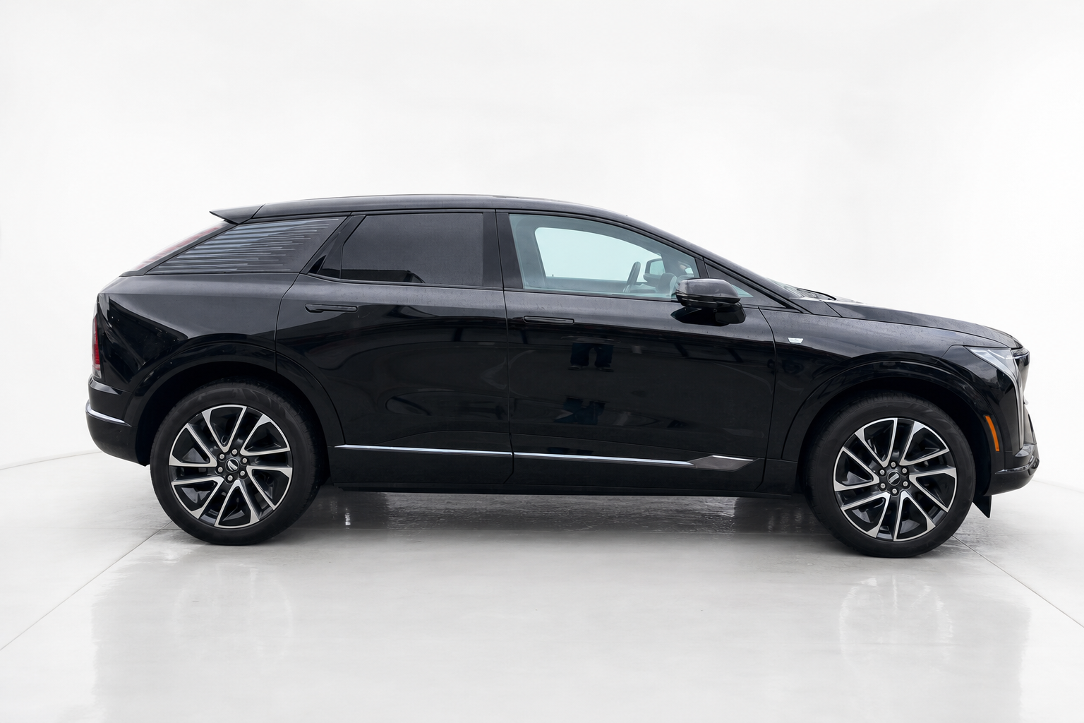2024 Cadillac Optiq — view 7