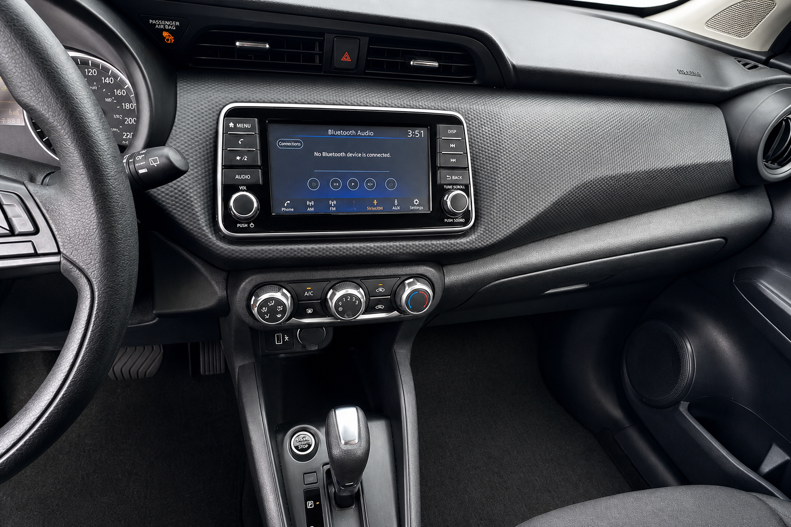 2024 Nissan Kicks — view 12