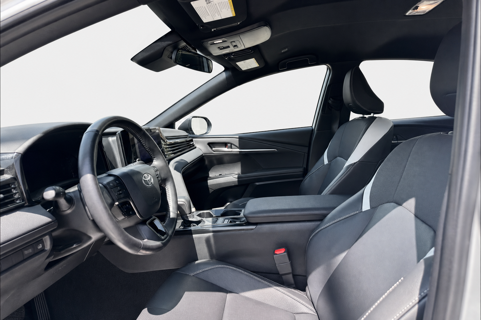 2023 Toyota Camry — view 9