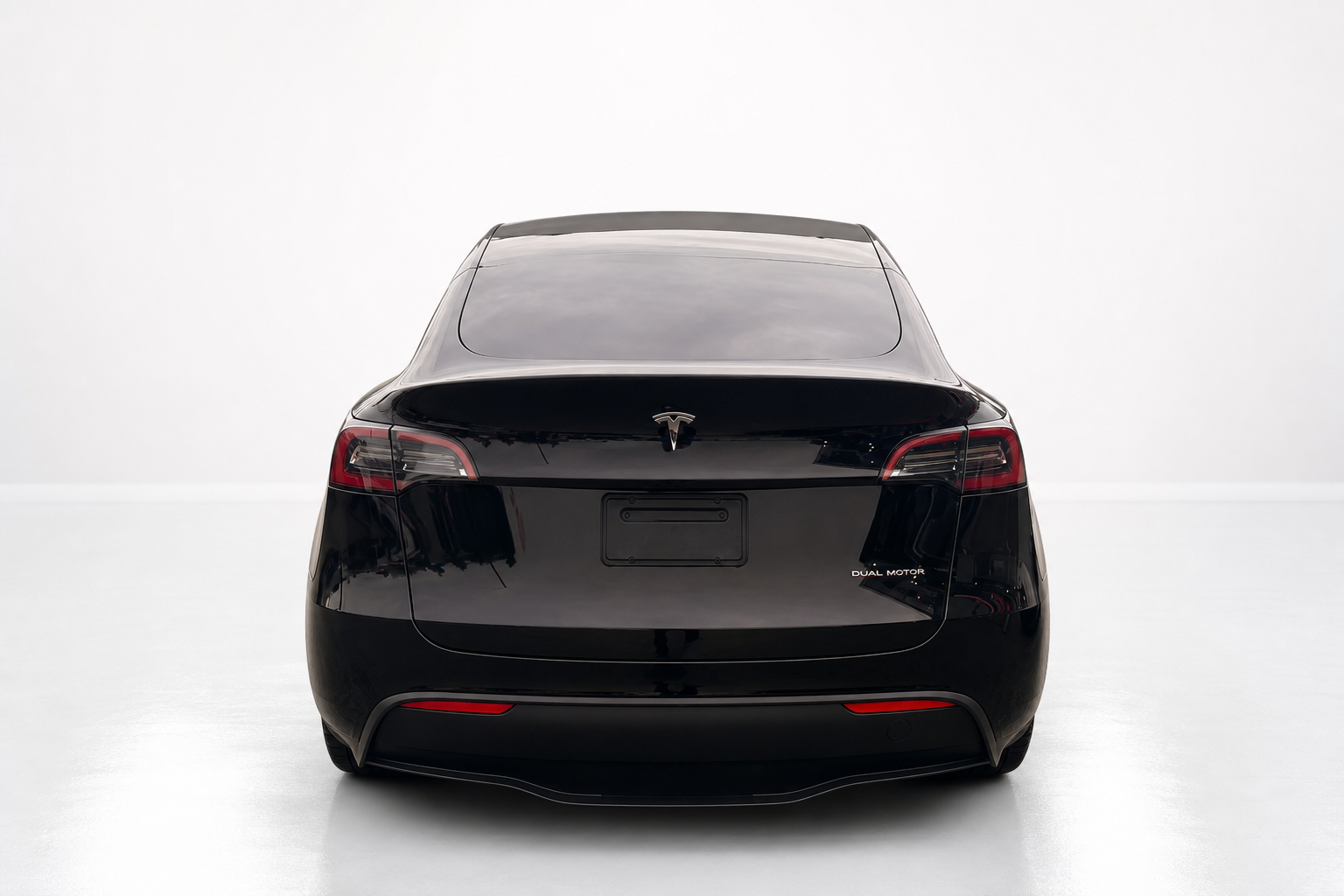 2023 Tesla Model Y — view 5