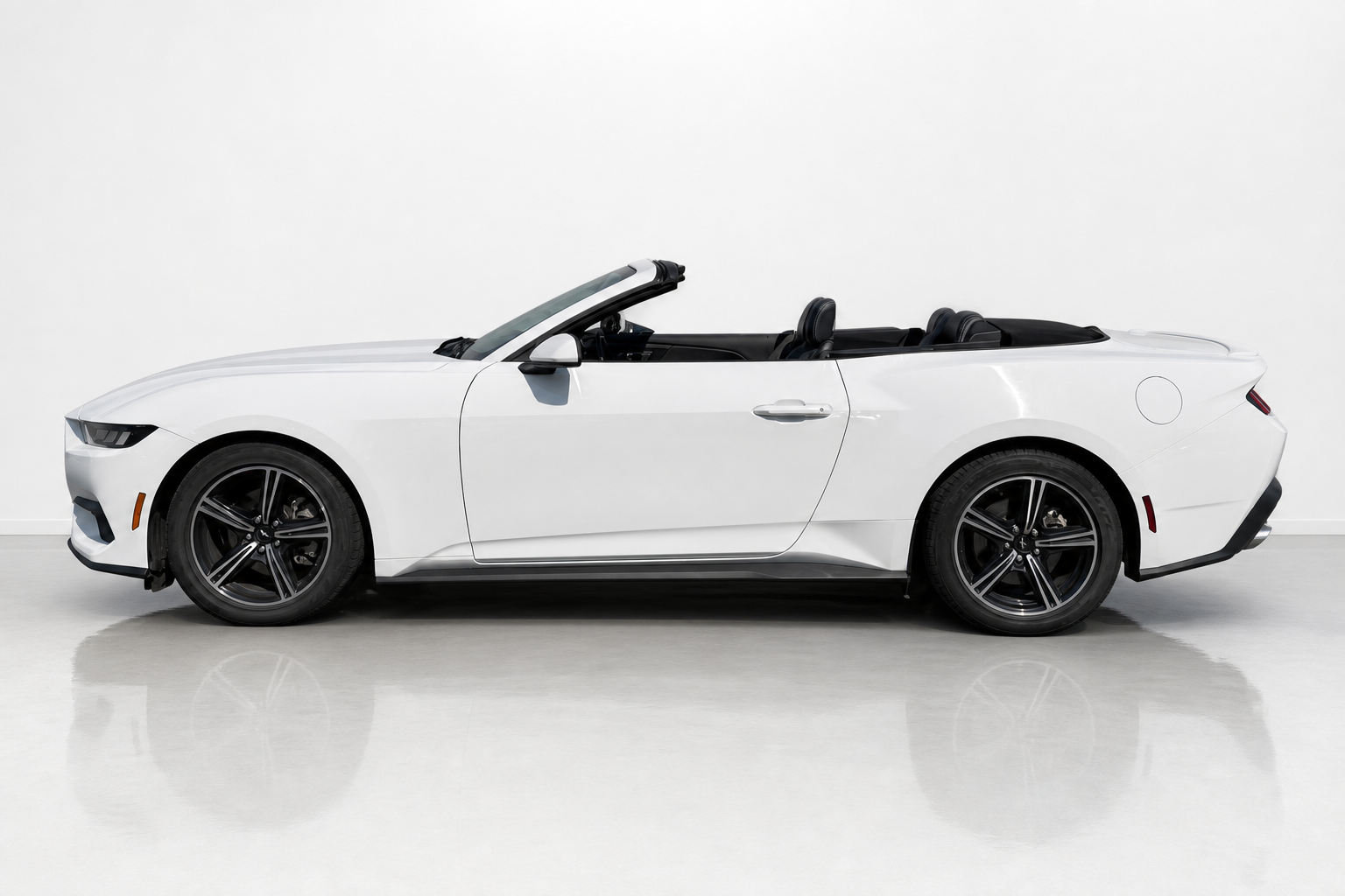 2024 Ford Mustang — view 8