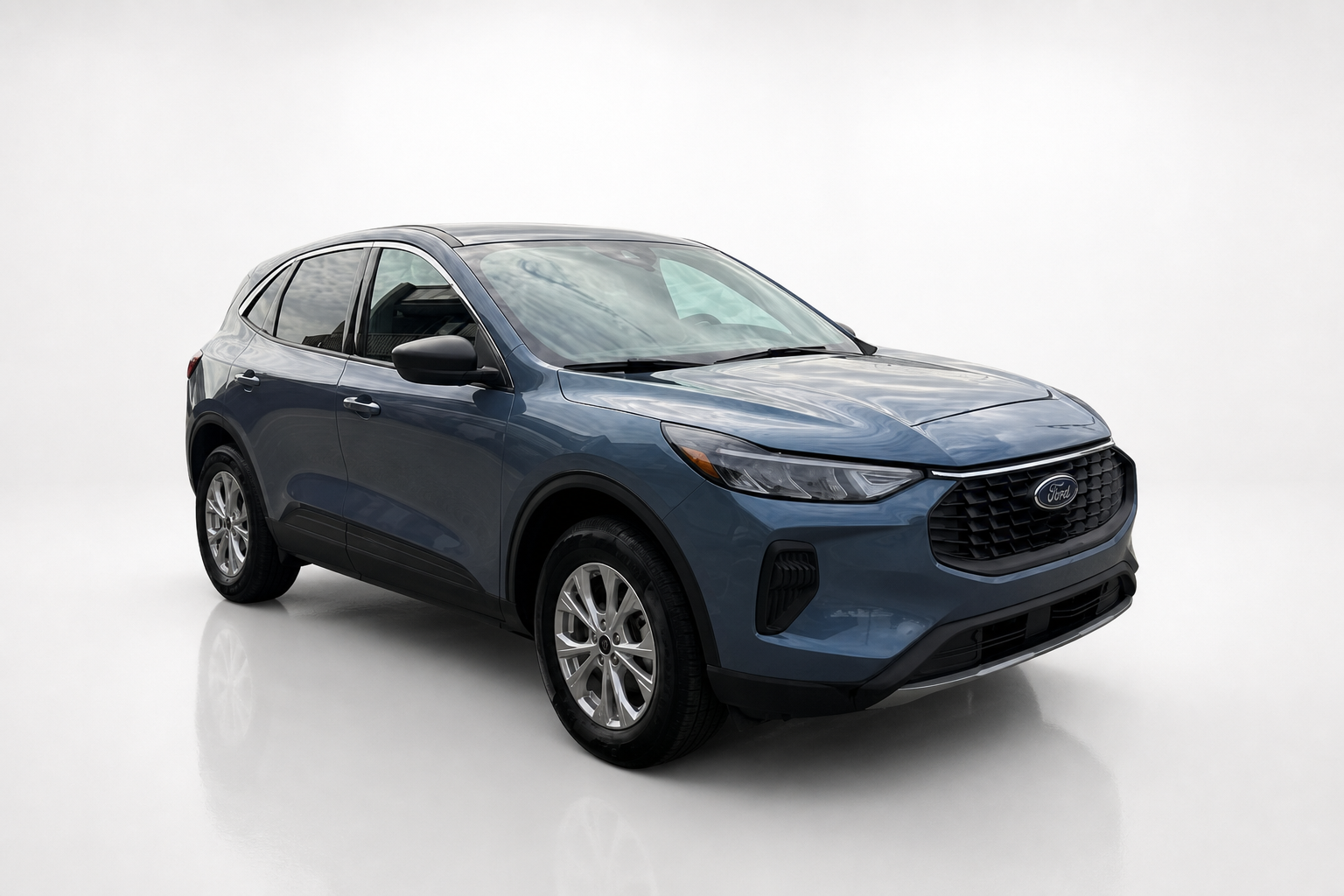 2024 Ford Escape — view 3