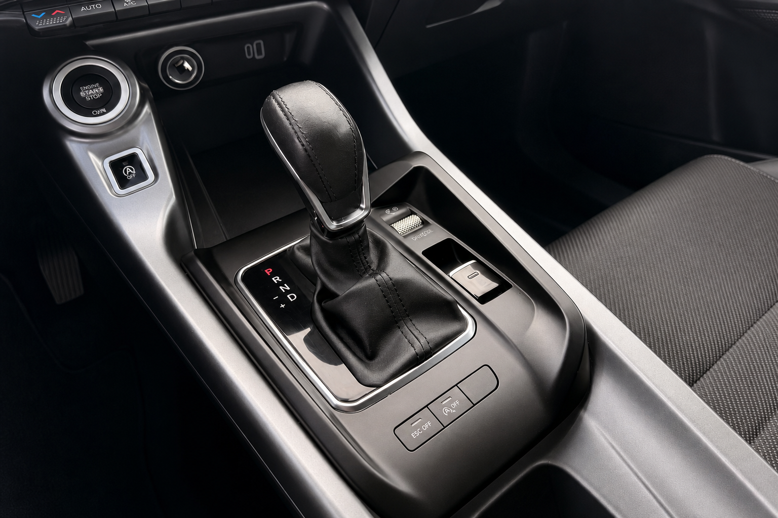 2024 Dodge Hornet — view 14