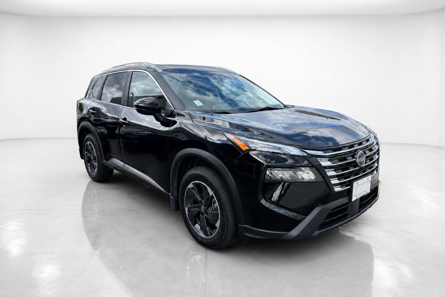 2024 Nissan Rogue — view 3