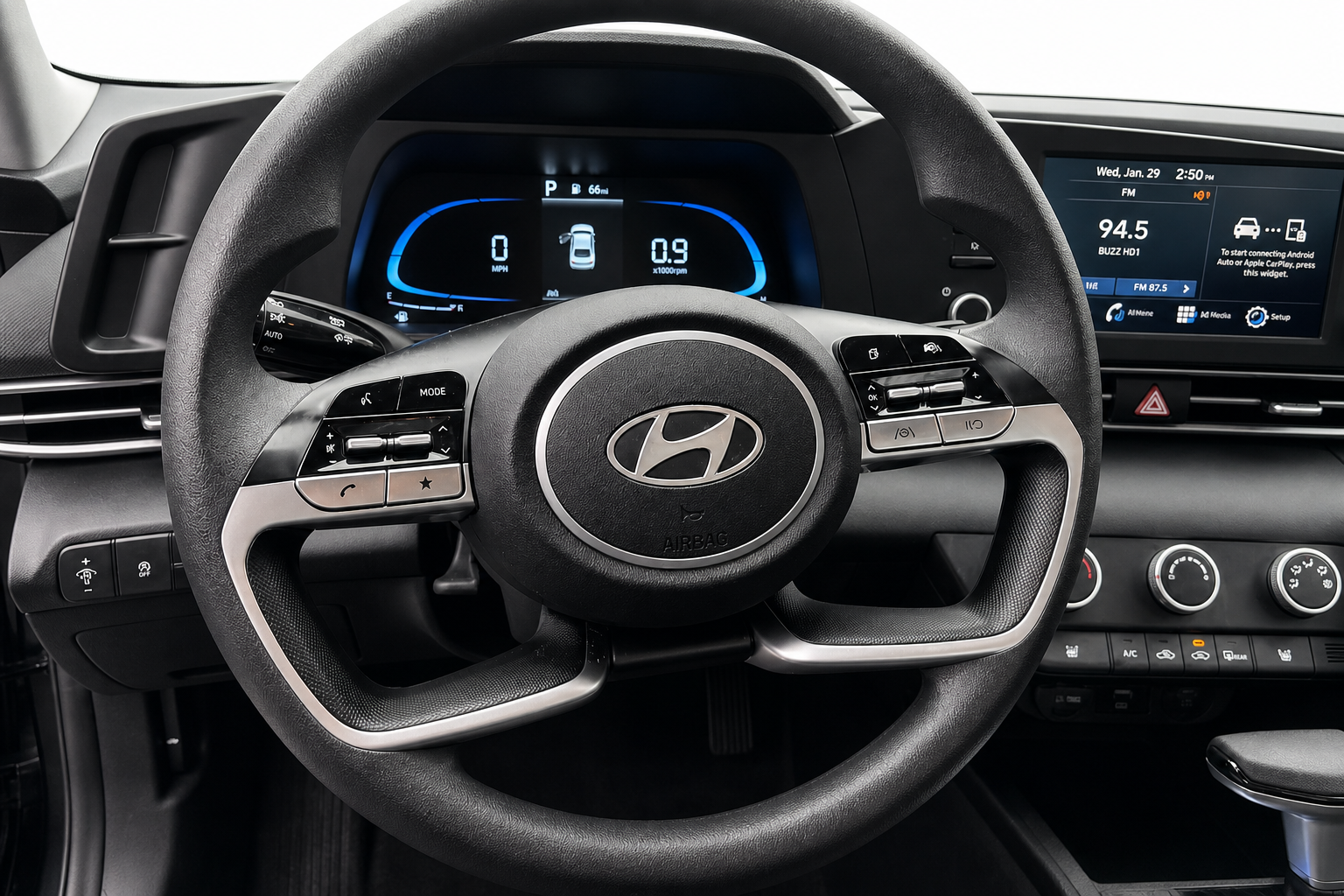 2025 Hyundai Elantra — view 12