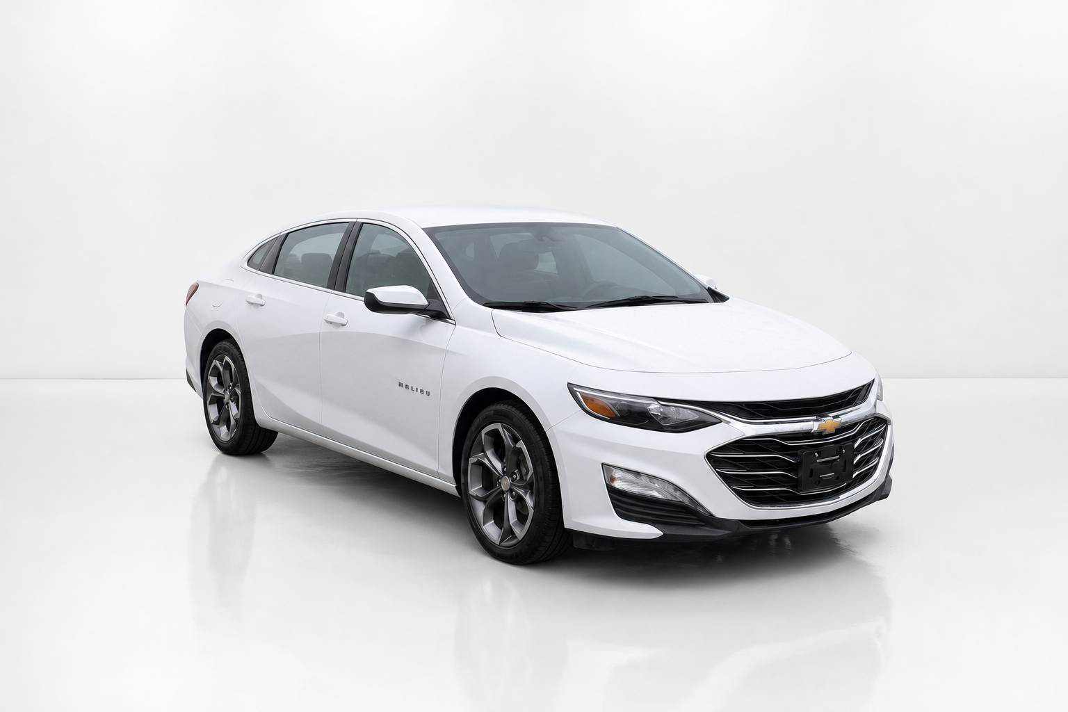 2024 Chevrolet Malibu — view 3