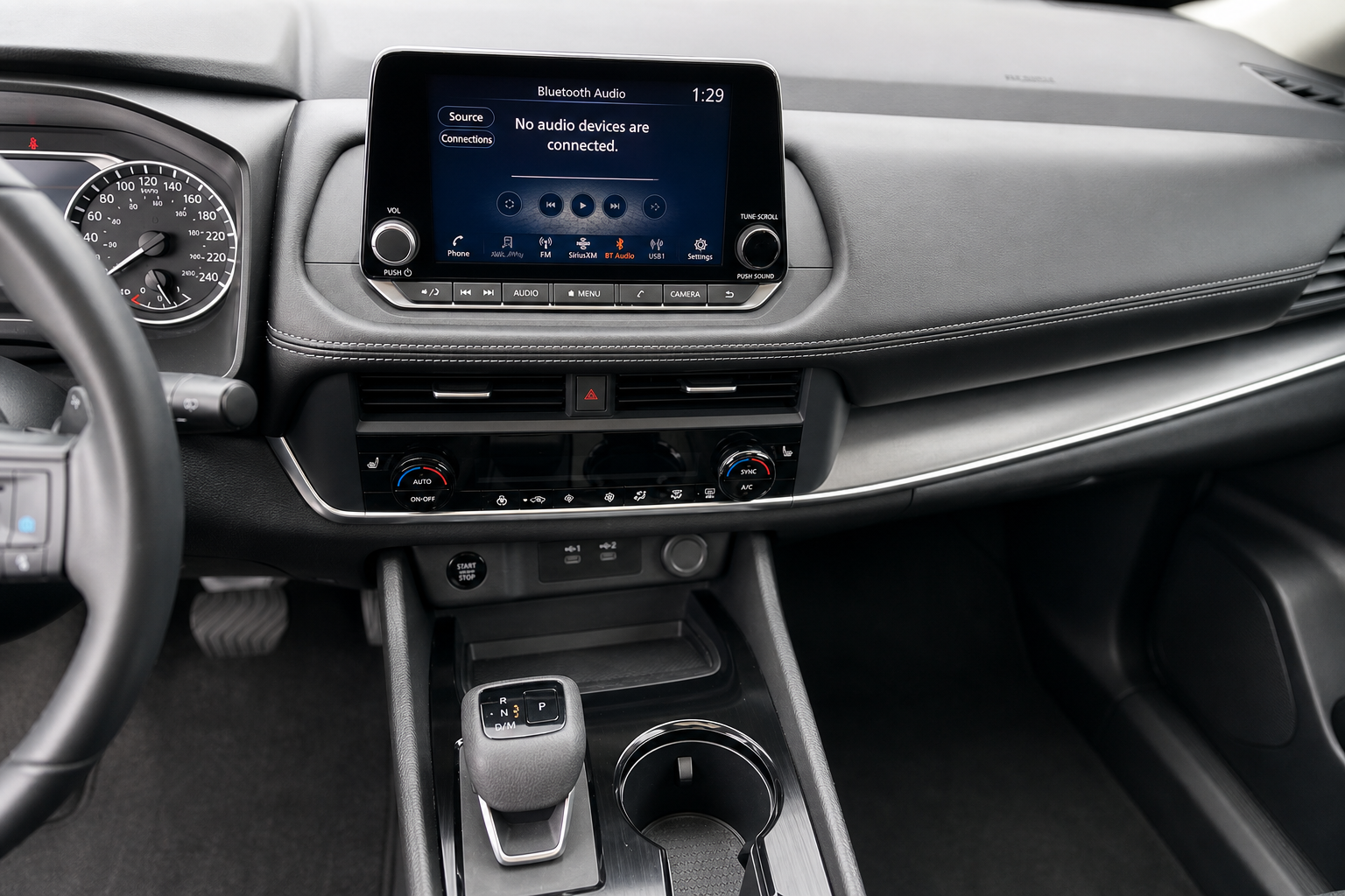 2024 Nissan Rogue — view 9