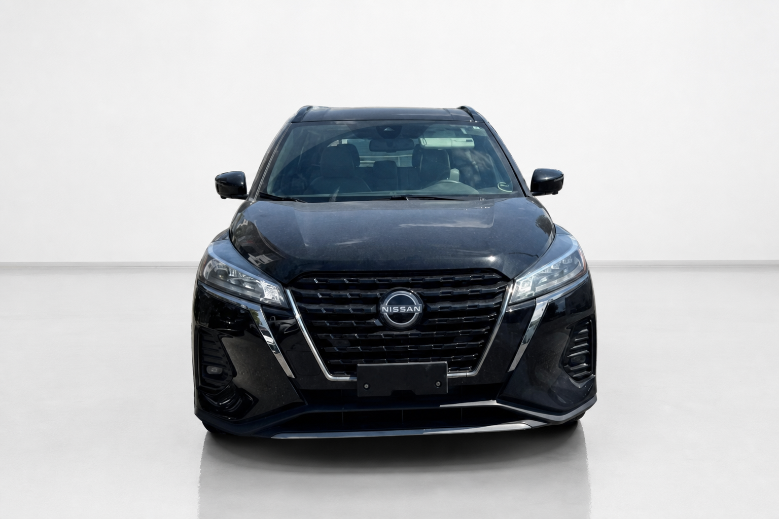 2023 Nissan Kicks — view 2