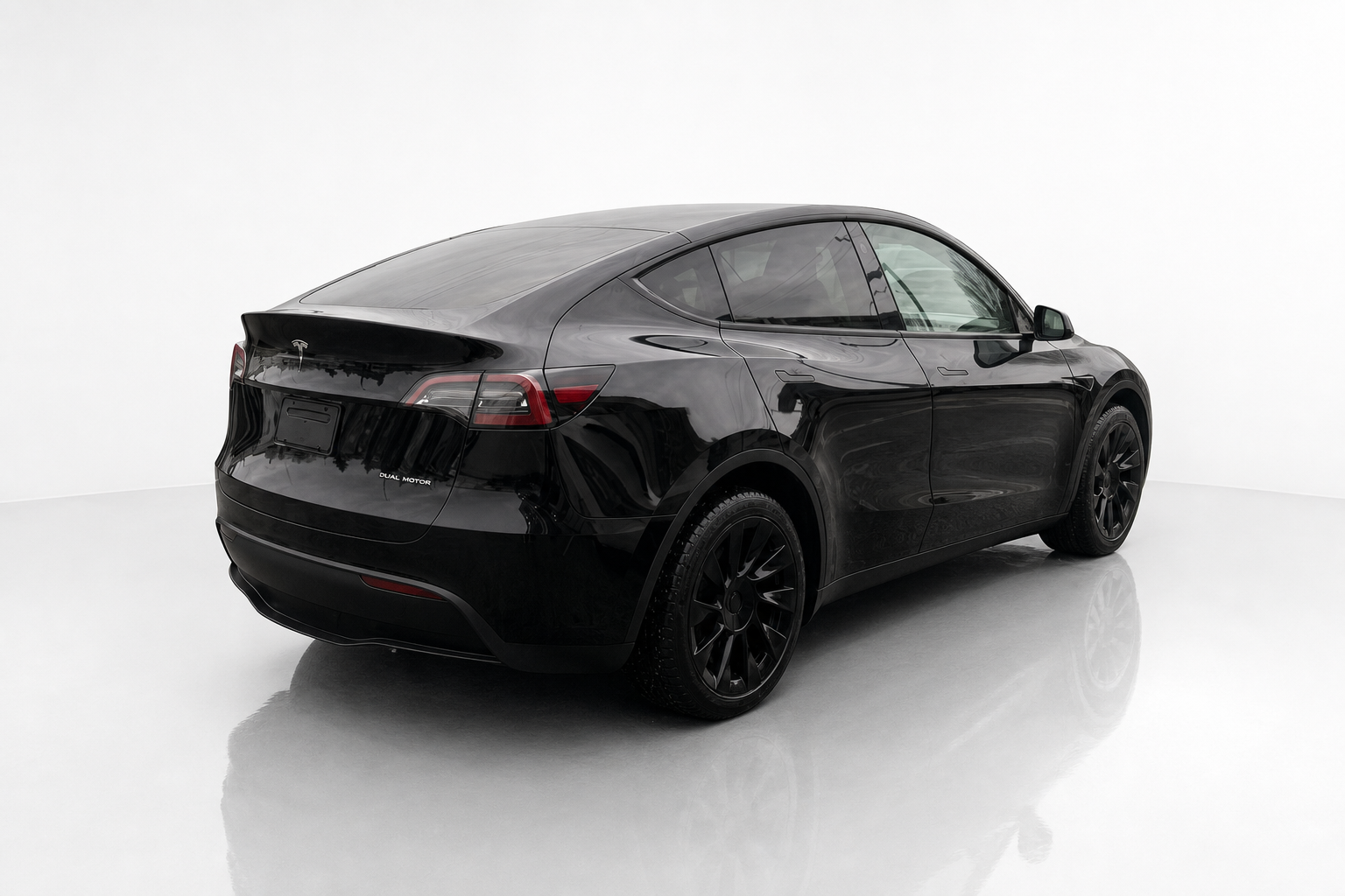 2023 Tesla Model Y — view 6