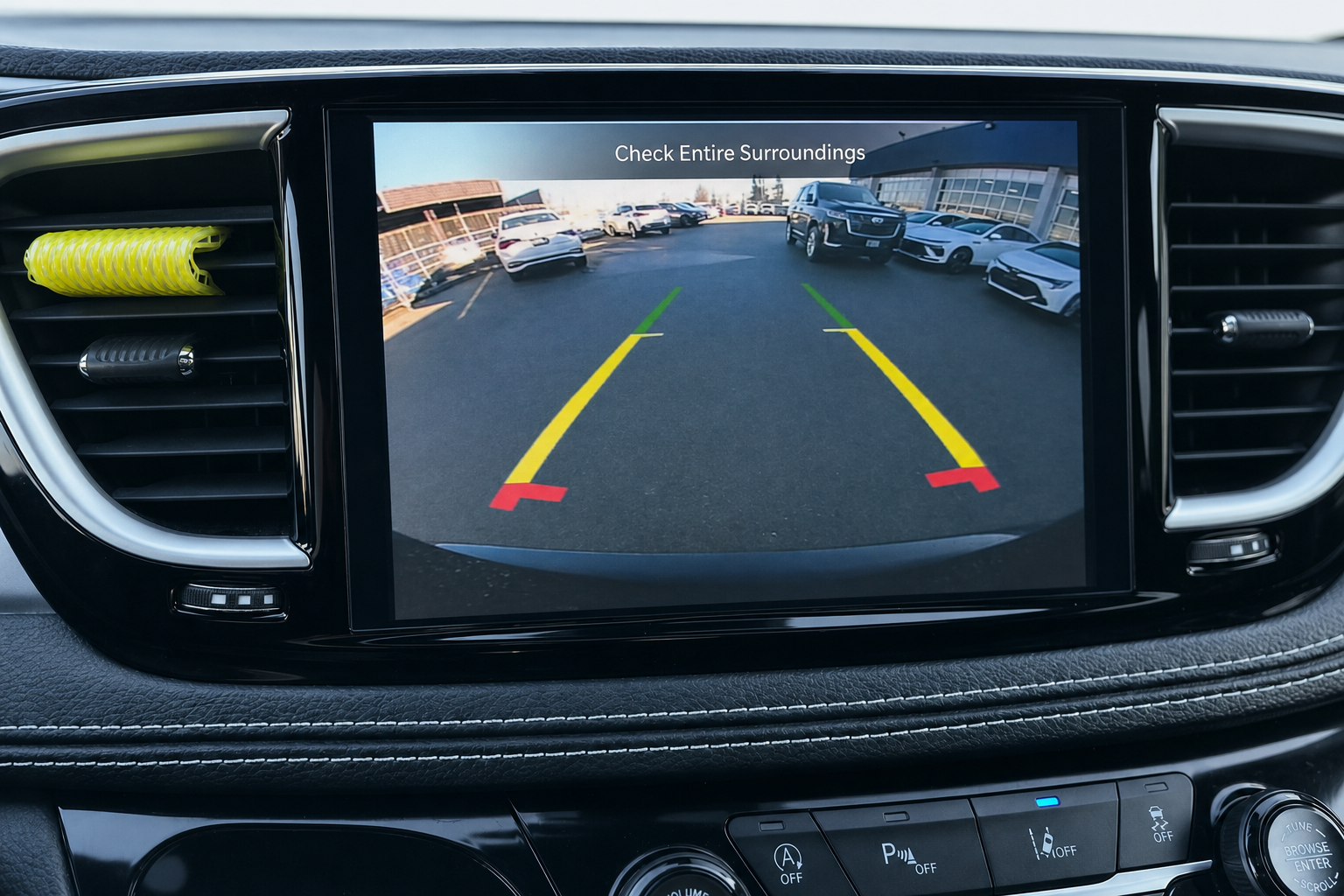 2023 Chrysler Pacifica — view 11
