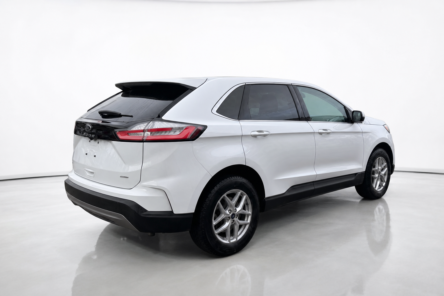 2024 Ford Edge — view 5