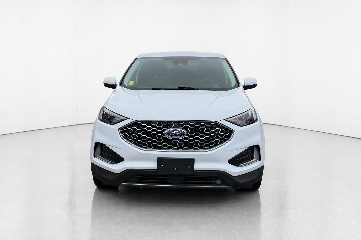 2024 Ford Edge — view 2