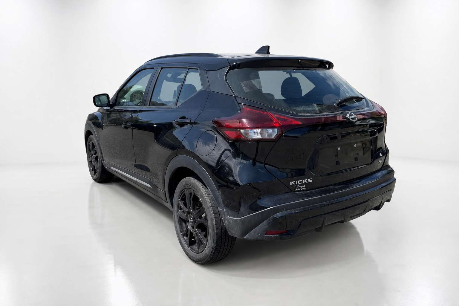 2023 Nissan Kicks — view 6