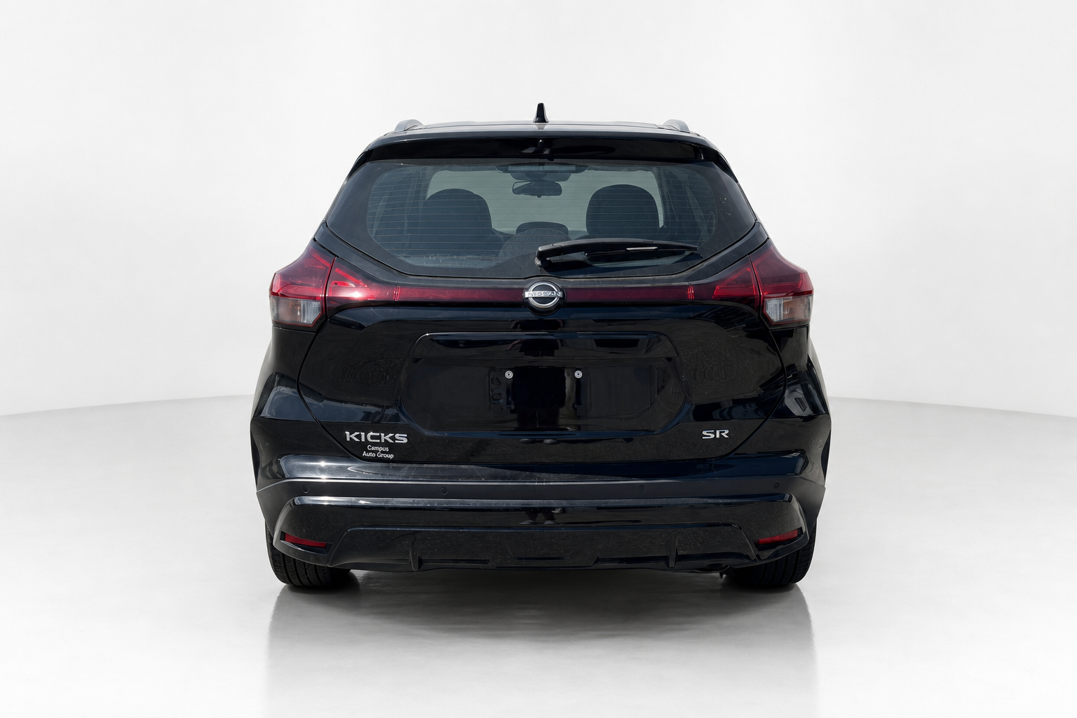 2023 Nissan Kicks — view 5