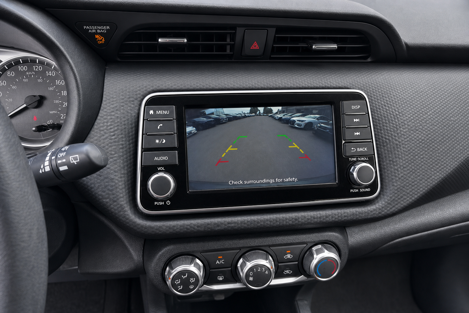 2024 Nissan Kicks — view 11