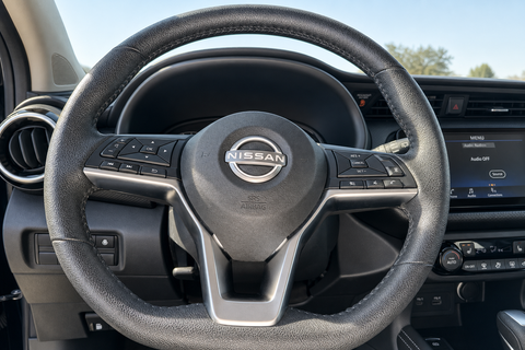 2024 Nissan Kicks — view 8