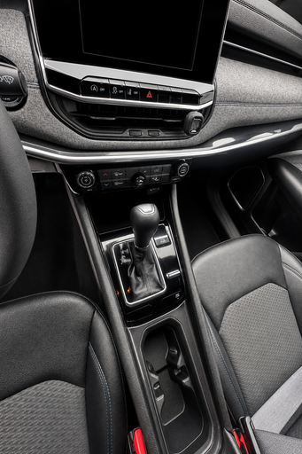 2025 Jeep Compass — view 9