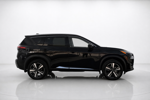 2023 Nissan Rogue — view 5