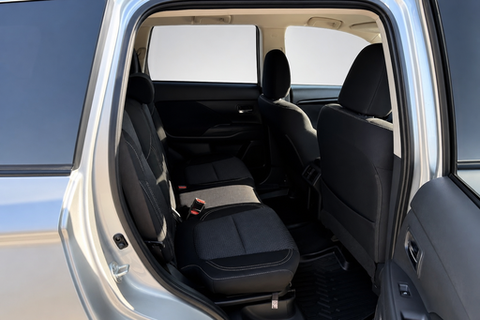 2020 Mitsubishi Outlander — view 12